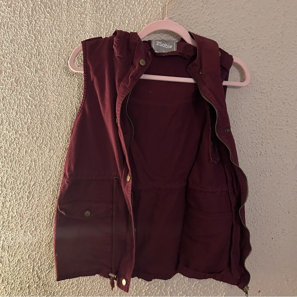 100% Cotton Women’s Burgundy Sleeveless Hooded Vest with Pockets Size M - Picture 4 of 10